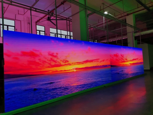 Display a LED a colori interni P3 ad alta precisione con installazione e manutenzione convenienti in vari settori