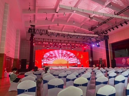 P4 Full Color Outdoor LED Screen in alluminio a fusione 2500 Nits Luminosità