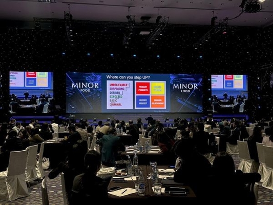 P4.81 Display commerciale impermeabile in alluminio a colata a LED a schermo esterno personalizzato