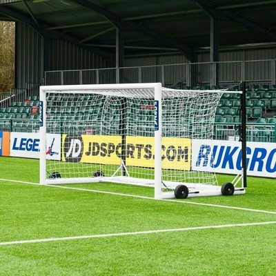 Prova il miglior display LED dello stadio con risoluzione di 10000 pixel/mq e frame rate di 60Hz