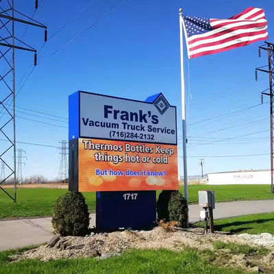 P10 SMD3535 schermo pubblicitario all'aperto a LED 10 mm Pitch IP67 impermeabile