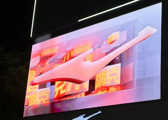 860w/m2 Consumo energetico medio Cartelloni LED con Real Pixel 1R1G1B e sistema di controllo Novastar Perfetto
