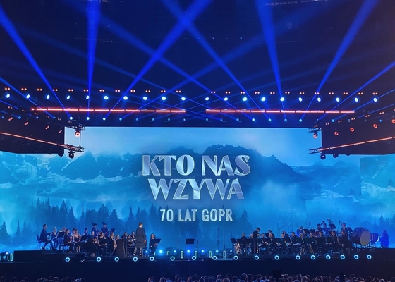 SMD3535 P8 schermo all'aperto a LED in alluminio a fusione IP67 all'acqua 3 anni di garanzia