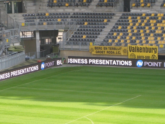 Pareti video dello stadio in acciaio laminato a freddo 40000 pixel/mq per una migliore esperienza di visualizzazione