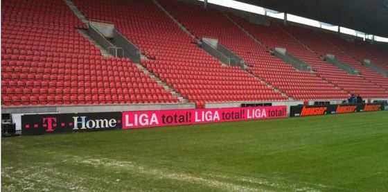 Stadio ad alta risoluzione schermo in alluminio a LED a colori, display video ad alta definizione 7500 cd / m2