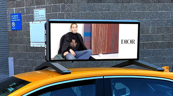 Display LED per auto con controllo asincrono della modalità di guida, passo 5mm e configurazioni 1R1G1B