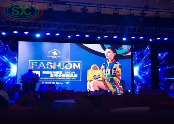 Servizi di manutenzione all'aperto e all'interno a colori per display a LED in affitto