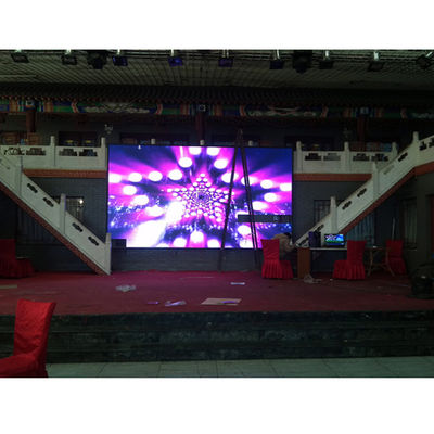 Schermo LED a colori P2.5 ad alte prestazioni per pubblicità con risoluzione modulo 64*64 punti e distanza di visione minima di 3 m