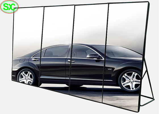 Display di manifesti a LED dotato di totem per interni