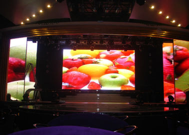 In interno Ultra-Clear Small Pitch P1.667 LED Billboard 3840HZ Tasso di aggiornamento SMD 1010 DC 5V