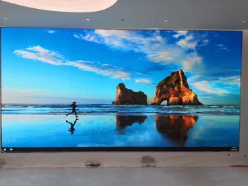 Indoor Flexible Ultra HD Small Pitch LED Billboard Full Color P2.5 SMD Alta risoluzione