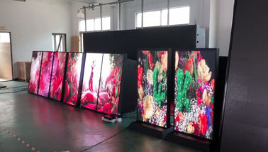 schermo a LED SMD ad alta definizione personalizzato, pannello di visualizzazione LED all'aperto 111111 punti/metro quadrato