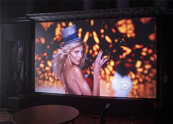 Schermo LED RGB 3in1 COB a luminosità regolabile per display pubblicitari vivaci schermo led pubblicità esterna