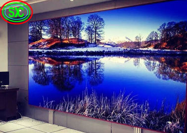 Display LED a colori interiori ad alta definizione senza macchia Sfondo di scena P2 P2.5