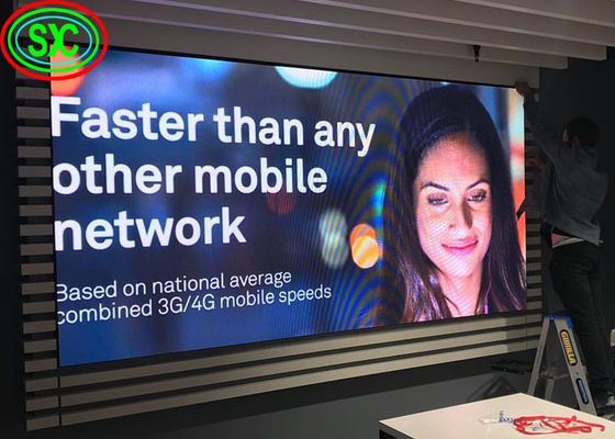 Display a LED a colori interiori P2.5 P3 P4 per palcoscenico