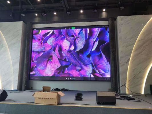 Schermo LED a colori P3 per interni con frequenza di aggiornamento di 3840, 600 di luminosità, design del cabinet di buona qualità