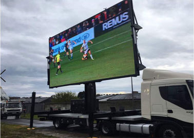 Display a LED a pieno colore P5 all'aperto montato su camion 7500 Nits