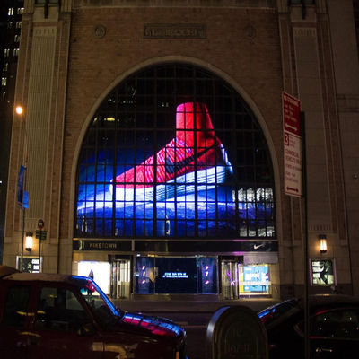 P3.91-P7.82 schermo LED trasparente 5000 cd/m2 32768 densità di pixel