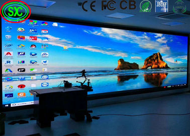 Tecnologia di fascia alta Adesivo a bordo schermo LED regolabile a colori pieni HD GOB HD