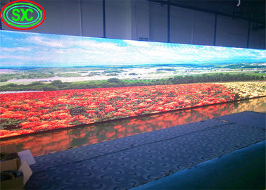 Installazione di noleggio idraulica all'aperto di alluminio a fusione a stiro 25*250mm P3.91 Display pubblicitario LED