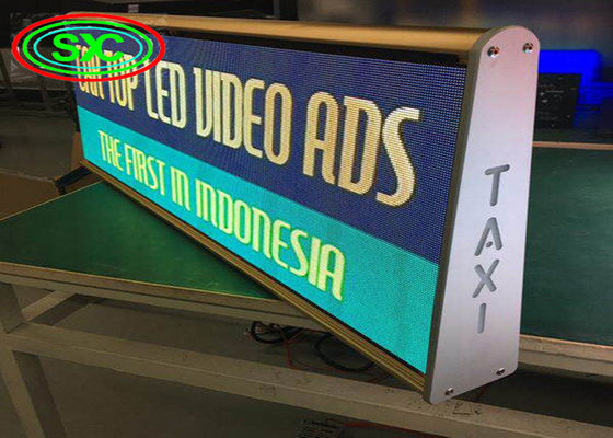 Display di segnale LED impermeabile per auto, all' esterno a colori completi sul tetto di un taxi doppio lato