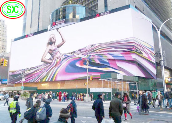 Display LED ad alta luminosità a colori per la pubblicità commerciale 1/4 Scansione a forma di L P8 Outdoor