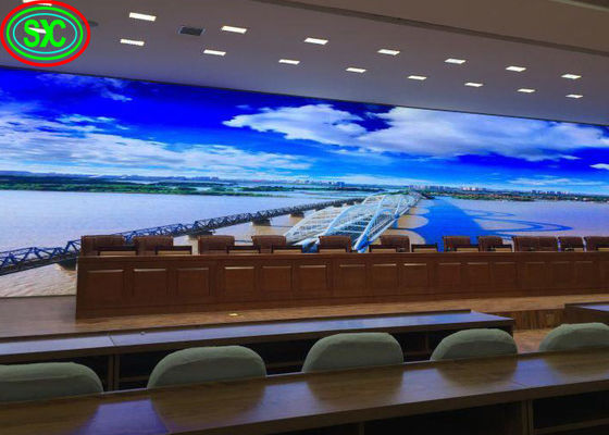 Prezzo buono Display a LED a colori interiori a 3840 Hz in linea
