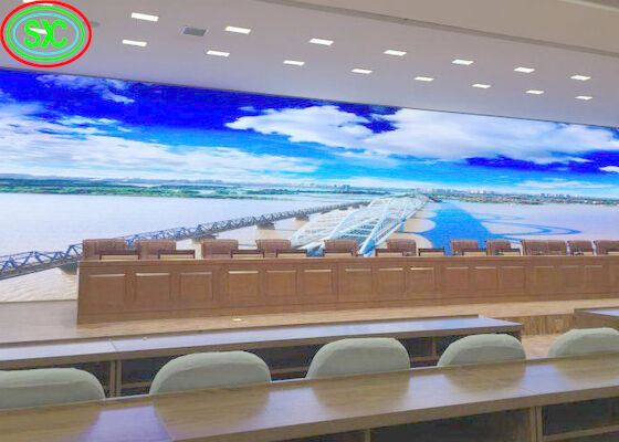 Display a LED a colori interiori a 3840 Hz