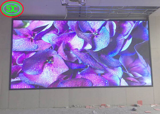 Display a LED a colori interiori a 3840 Hz