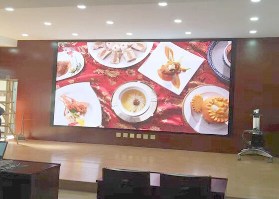 Display video a parete a LED P3 a colori magnetici per interni 1R1G1B