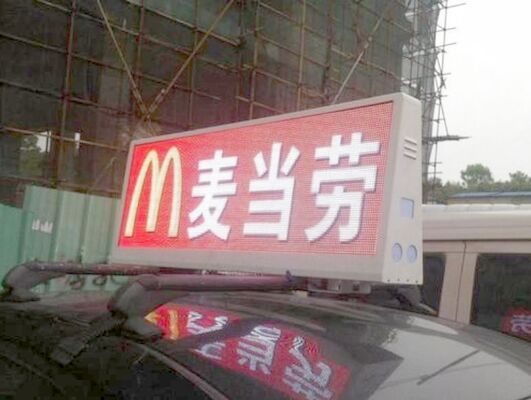 Display a LED full color P5 Car Sign Display Display a LED Video con armadio in alluminio
