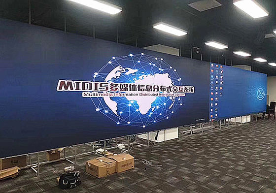 Noleggio display LED a colori SMD per interni Schermo video wall P3 a LED ad alta risoluzione