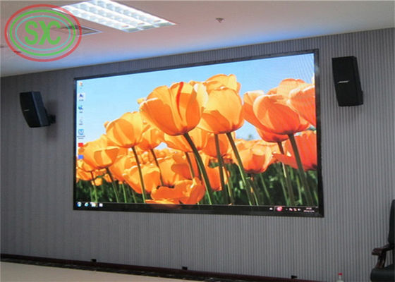 Display a LED a fase di noleggio Splicing di diverse dimensioni P2.5 P2.6 P2.8 P3.9 Display a led