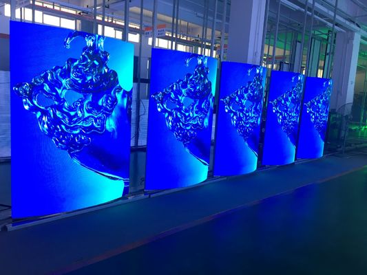 Display LED a colori interni P5 senza soluzione di continuità SMD ad alta definizione 3-in-1 leggero