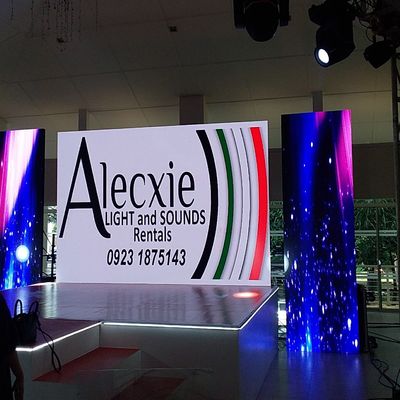 Display LED a colori interni ad alta definizione P4 per palcoscenico con design sottile e leggero