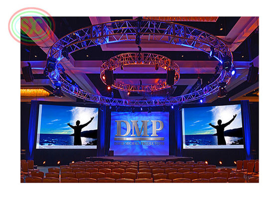 Display a LED a noleggio P2.5 P3 P4 P5 P6 Schermo 64x32 punti Risoluzione del modulo e 128x128 punti Risoluzione del gabinetto