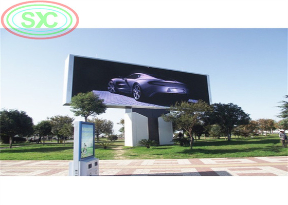 Esposizione di LED all'aperto di colore pieno P 10 con le colonne per annunciare