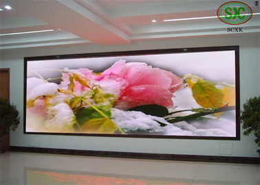Noleggio di schermi curvi/schermo a LED a colori fisso all'interno con piccolo passo 640mm*640mm P2,5 ultra trasparente