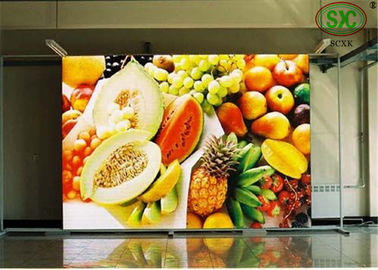 Noleggio di schermi curvi/schermo a LED a colori fisso all'interno con piccolo passo 640mm*640mm P2,5 ultra trasparente