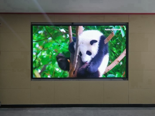 512x512mm SMD RGB P4 Indoor Full Color LED Display con luminosità regolabile e grande angolo di visione
