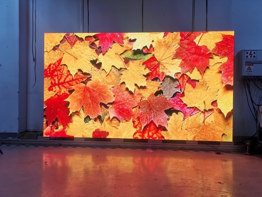Display a LED a colori interni ad alta risoluzione con modalità di scansione 1/16 1200Hz Frequenza di aggiornamento per una riproduzione video fluida