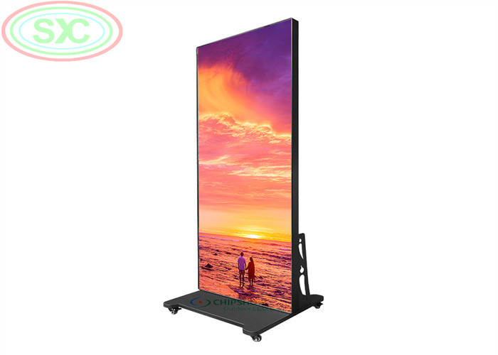 Gli schermi a LED pubblicitari 680x2000mm Dimensione dello schermo e chip a LED SMD2121 per le vostre esigenze pubblicitarie