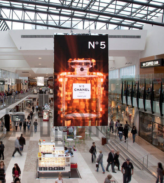 Indoor P2.5 Hanging LED Display SMD Alta risoluzione 3G WIFI RGB Alimentazione elettrica Indoor led display board