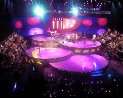 Alto luminosità P1.25 COB Display a LED a parete noleggio armadio sottile 480mm*480mm 3840Hz schermo a LED a livello di scena