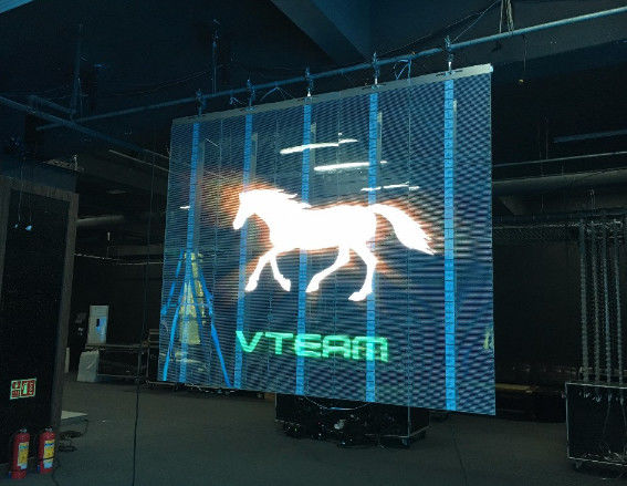 Display LED in vetro trasparente Slim P1.25, schermo Led Mesh Densità di pixel 25600 pixel / m2