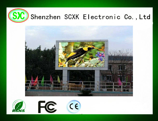 Trasforma il tuo veicolo con il pannello LED di 250 x 250 cm e il display di animazione