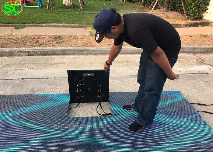 P8.9 impermeabilizzano la pista da ballo principale interattiva per la discoteca ed il night-club