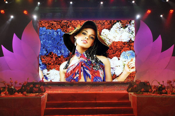 Ultra-claro alluminio a fusione a stampa a colori pieni P5 Indoor Signage Display LED Screen