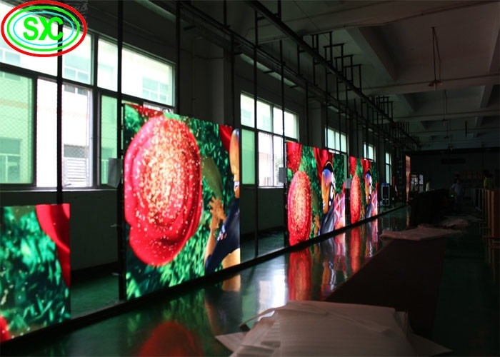 Dispositivo di noleggio a LED leggero e resistente 960*960mm Dimensione del pannello 0,154 Kg Peso del modulo