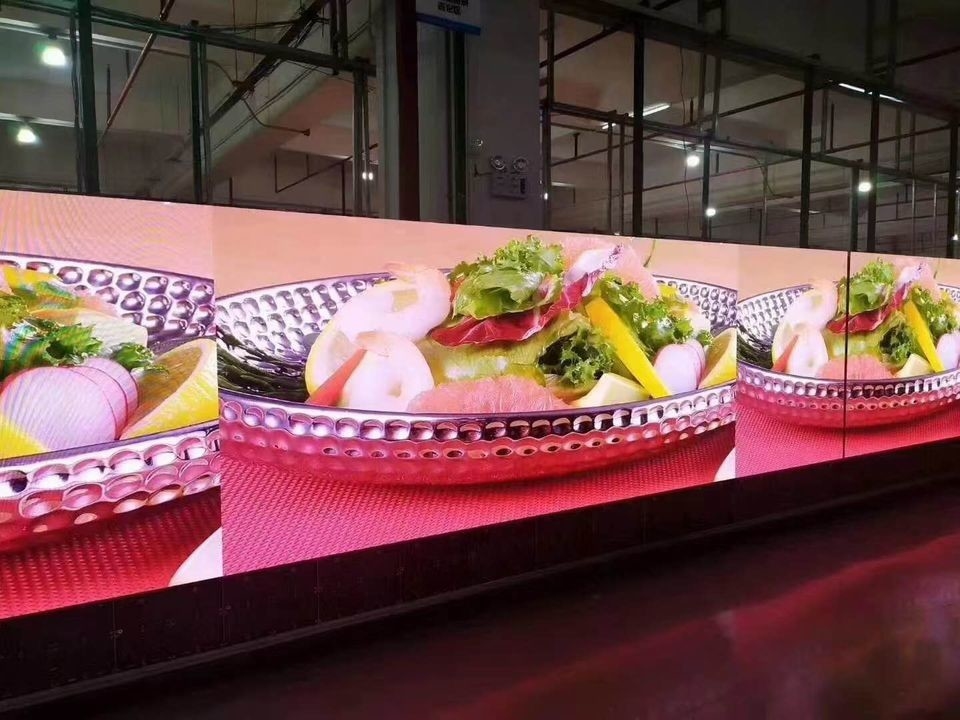 Display interno pubblicità schermo a LED P2.5 Alta frequenza di aggiornamento HD 160000 punti colore singolo e doppio senza fantasmi